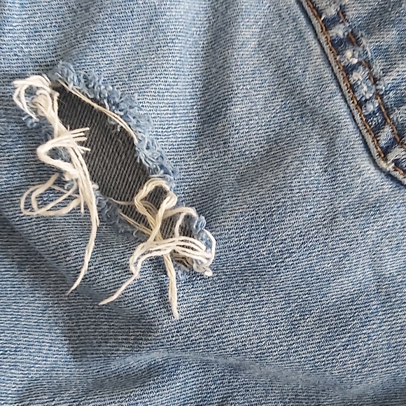 Levi Distressed Wide Leg Jean - Picture 2 of 5